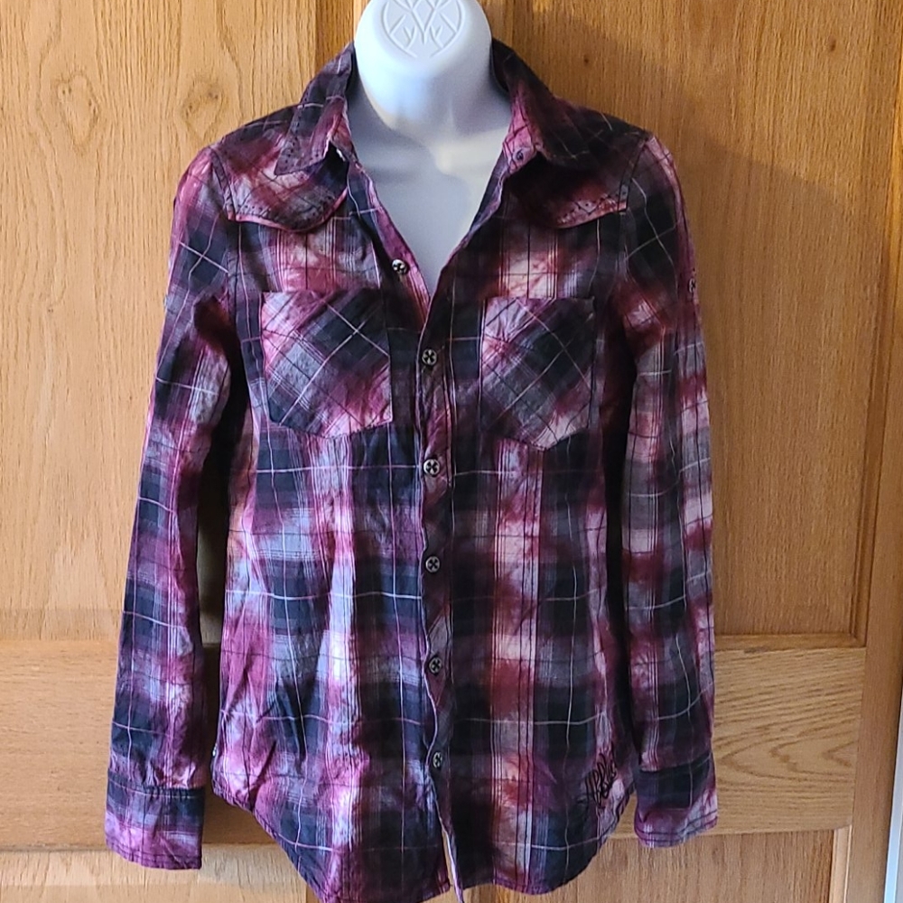 ISO AFFLICTION BUTTON DOWN SHIRT
